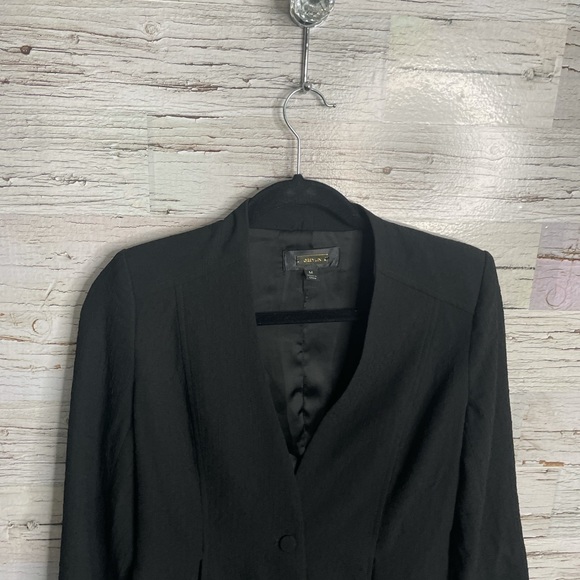 Greylin black blazer size medium - Picture 5 of 11